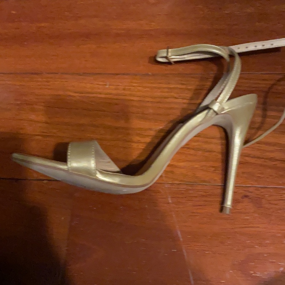 Sandals - Picture 2 of 6